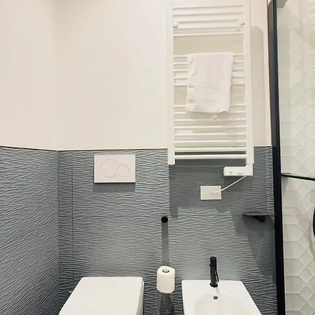 Suity I De Coccio Daire